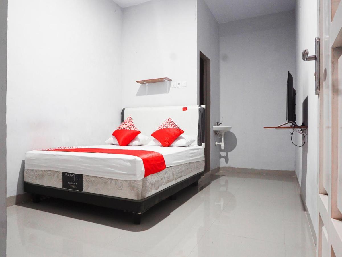 Spot On 92221 Cahaya Hotel 2*
