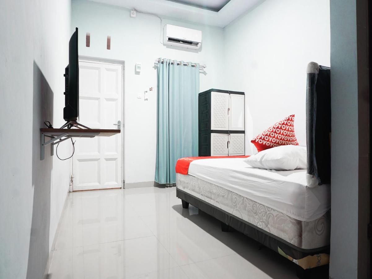 Spot On 92221 Cahaya Hotel 2*