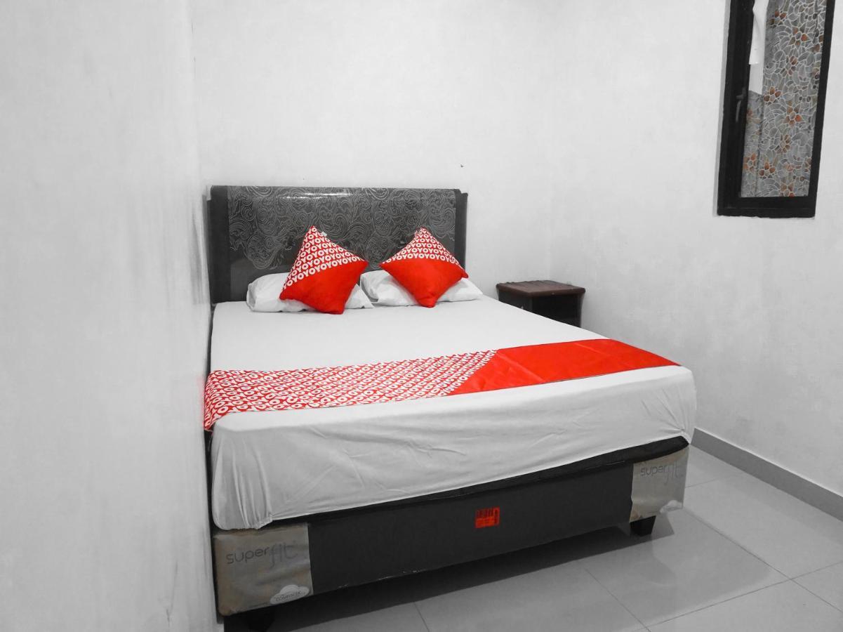 Spot On 92221 Cahaya 2* Makassar